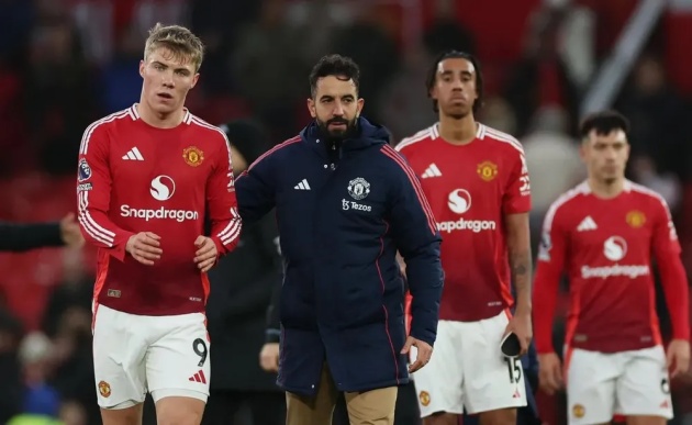 Manchester United: Từ Vinh Quang Europa League 2017 Đến Thử Thách Khó Khăn Mùa Giải 2025/26