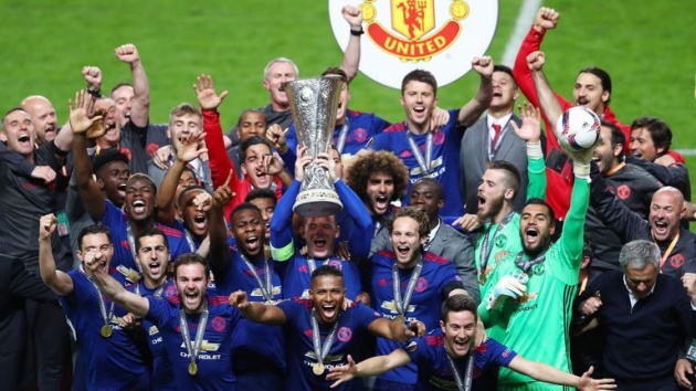 Manchester United: Từ Vinh Quang Europa League 2017 Đến Thử Thách Khó Khăn Mùa Giải 2025/26