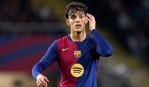 Barcelona khẳng định tương lai của Hector Fort: Tài năng trẻ trụ lại Nou Camp