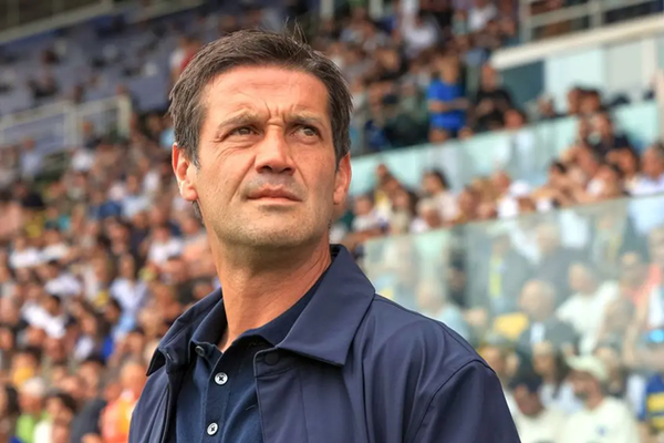 Cristian Chivu: Người kế nhiệm Simone Inzaghi tại Inter Milan