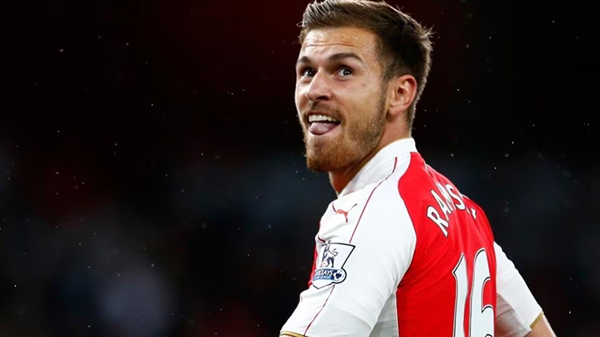 Aaron Ramsey: Chuyện chưa kể về quyết định từ chối Man United và thành công rực rỡ cùng Arsenal