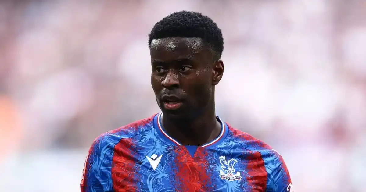 Marc Guehi: Liverpool dẫn đầu cuộc đua giành chữ ký trung vệ Crystal Palace